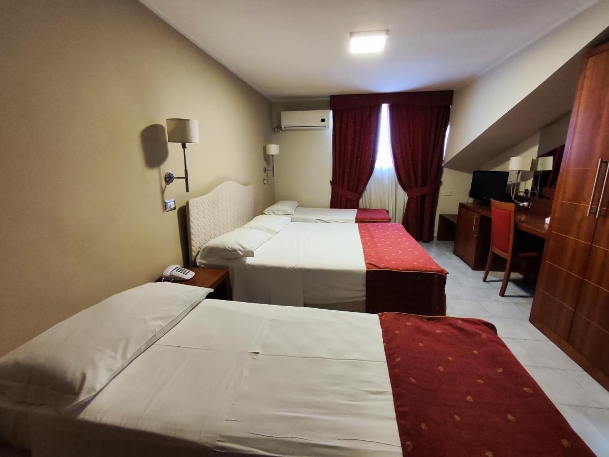 Pisani Hotel San Nicola La Strada Ngoại thất bức ảnh