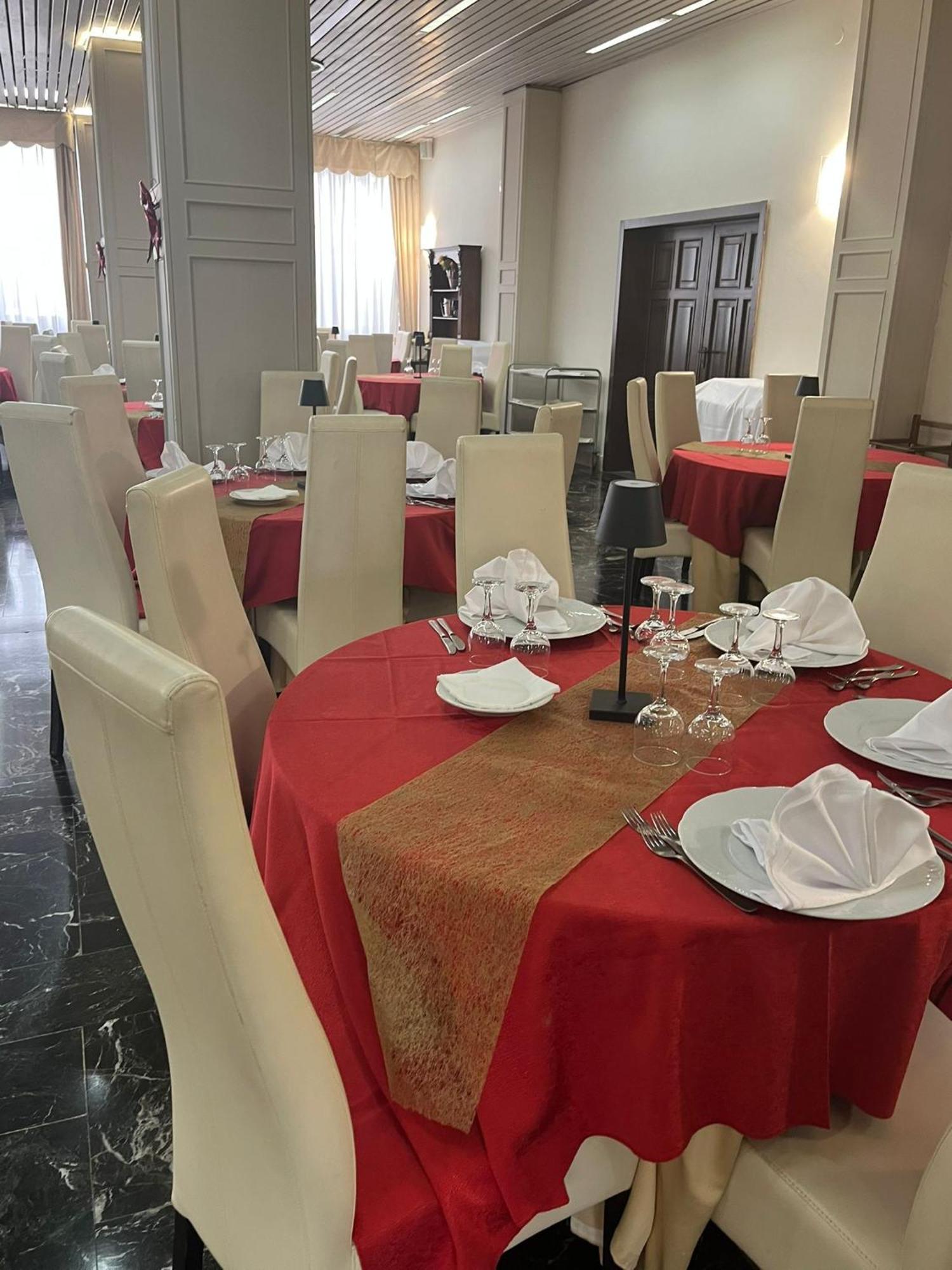 Pisani Hotel San Nicola La Strada Ngoại thất bức ảnh