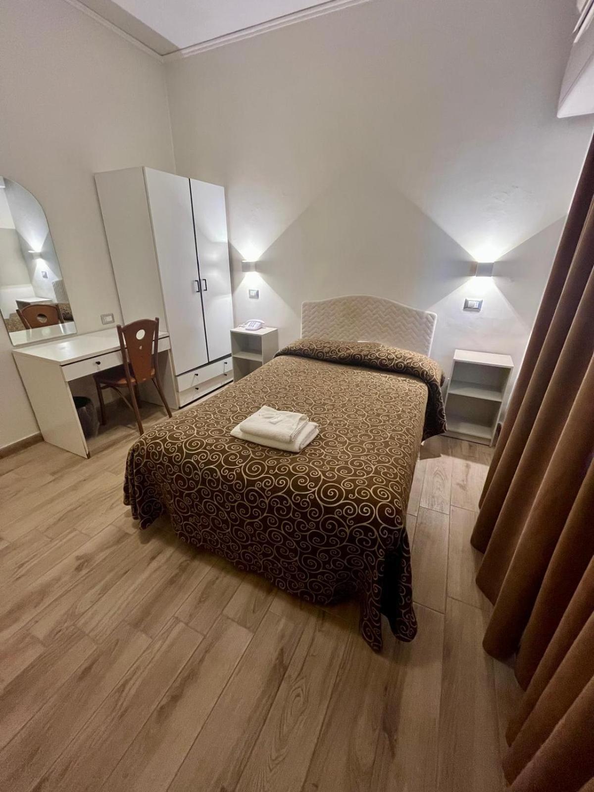 Pisani Hotel San Nicola La Strada Ngoại thất bức ảnh