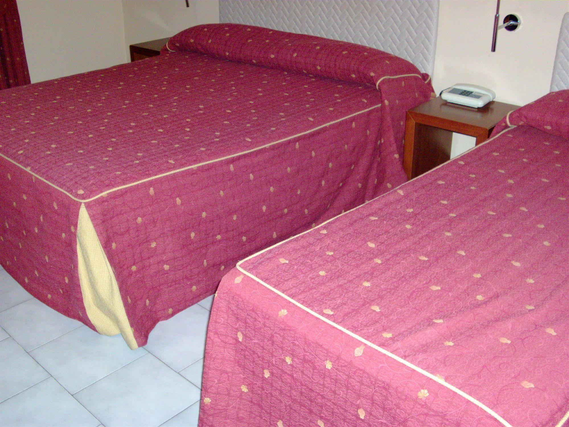 Pisani Hotel San Nicola La Strada Ngoại thất bức ảnh
