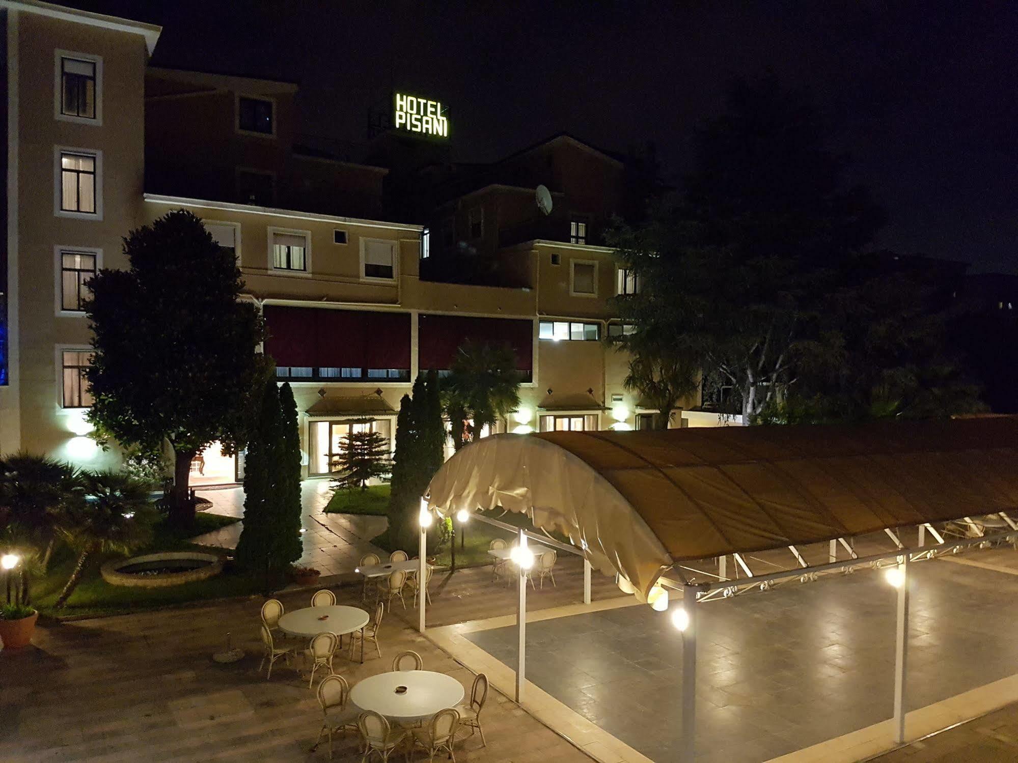 Pisani Hotel San Nicola La Strada Ngoại thất bức ảnh